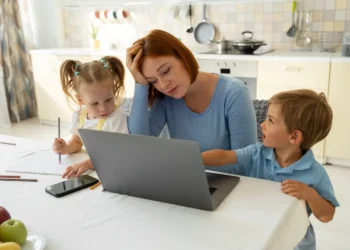 How 5-Minute Daily Rituals Can Bring Calm to Busy Mom Life