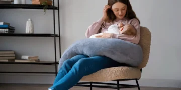 How New Moms Can Manage Their Day Using “Time Pockets” Instead of a Schedule