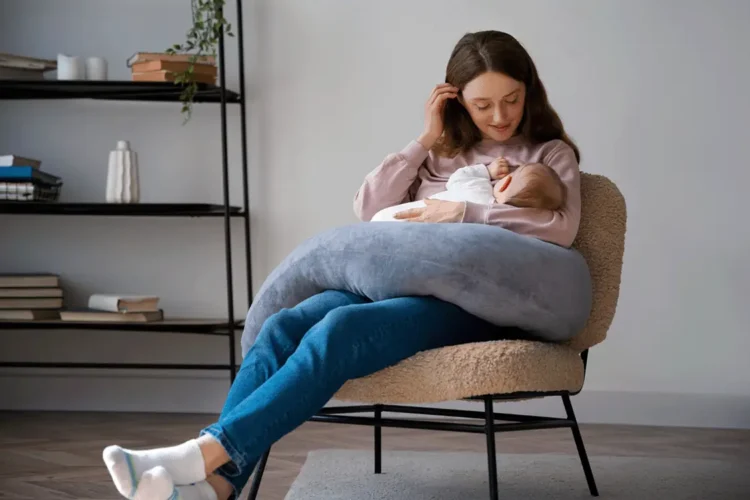 How New Moms Can Manage Their Day Using “Time Pockets” Instead of a Schedule