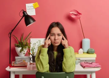 productivity and focus with simple tools and habits that improve clarity, reduce distractions, and support daily efficiency.